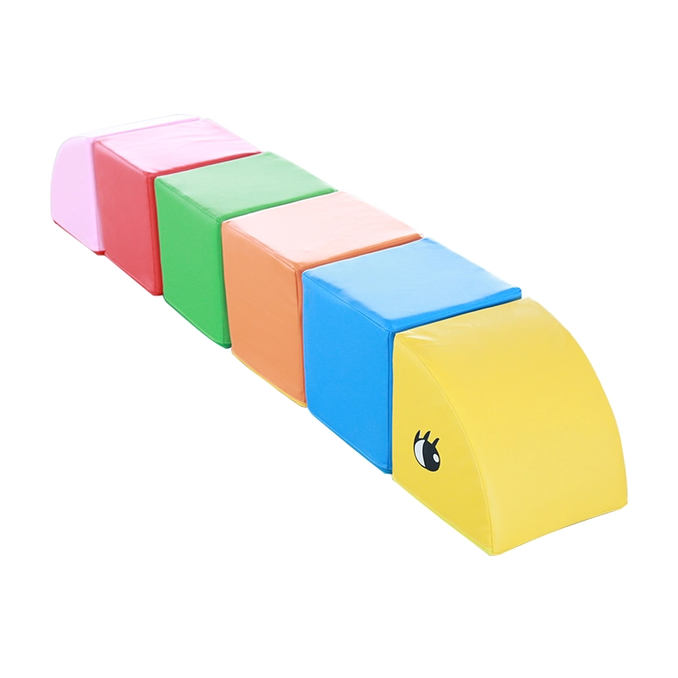 மென்மையான செவ்வக கம்பளிப்பூச்சி