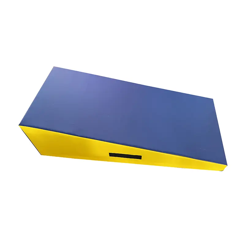 முக்கோணம் மேட்